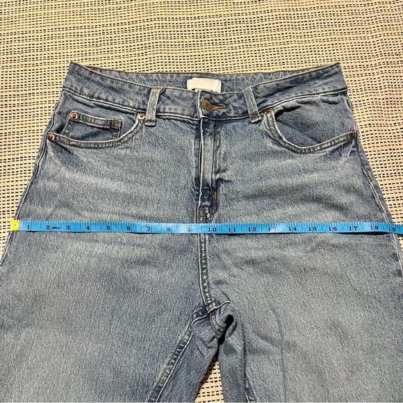 H&M High Waisted Straight Leg Jeans - Picture 6 of 7